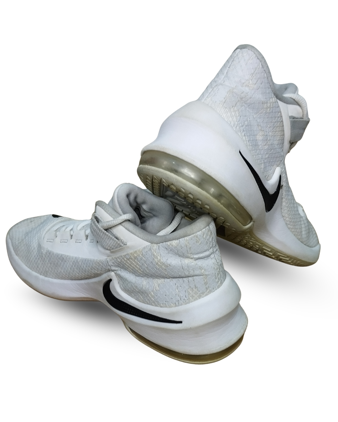 Nike Airmax Infuriate 2 Mid basketball shoes